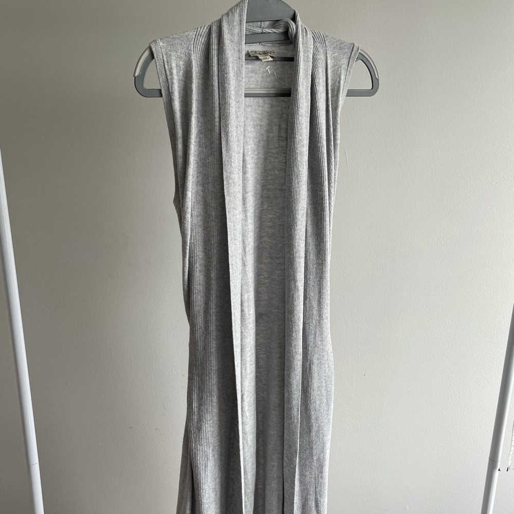 XS Lucky Brand Sleveless Long Cardigan w/ Pockets